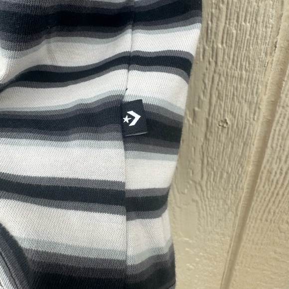 Vintage Style Converse Short Sleeve T Shirt Converse Spell Out Small Logo Sz M - Picture 6 of 8